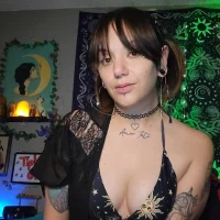LunaVioletXO's Profile Pic