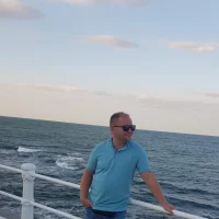 Avatar obrázek Aronn4