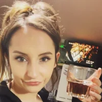 EmmaXXX666's Avatar Pic