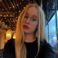 NeliaStarnaud 頭像圖片