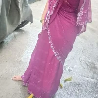 riya12_'s Profile Pic