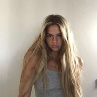 Профилна снимка на brinacastroo