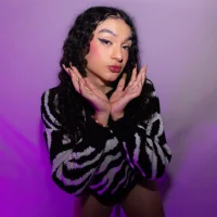 Webcam model scarletcherry18