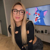 Julia_Grand