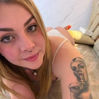 Paula_b_ Stripchat profile image