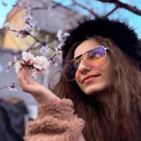 _Nika_Kik's Avatar Pic