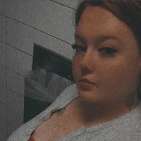 prettyyyyreddd