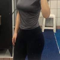 Curlyhot2's Avatar Pic