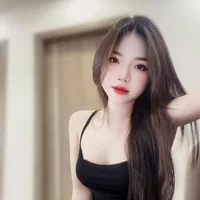 MinhChauXXX19 webcam model