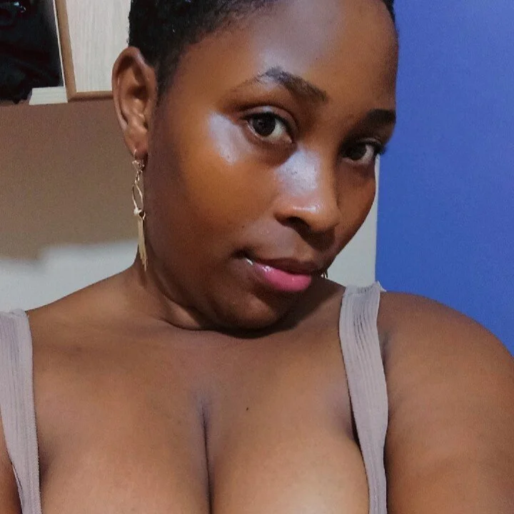 cherryontop21 Stripchat profile image