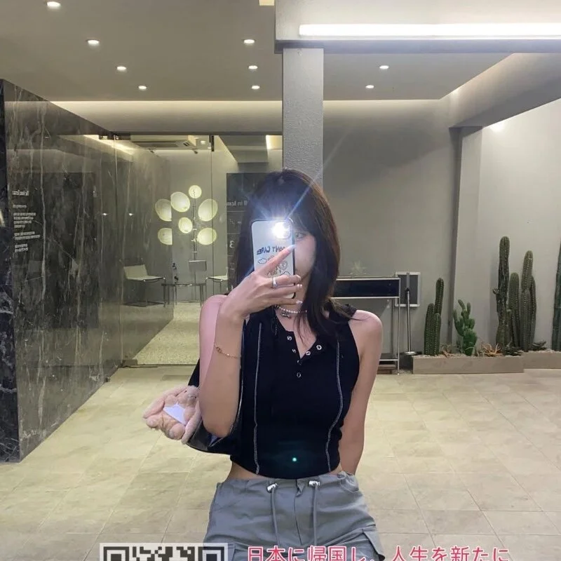 tanhualang001's nudes and profile