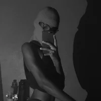 Vlazarus Gambar Avatar