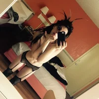roxxygirl's Profile Pic