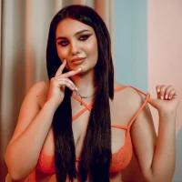 DaniaIris's Profile Pic