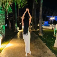 Arina_Bloom Adlı Modelin Avatarı