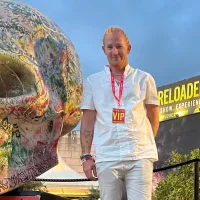 LukeLovesLace's Profile Pic