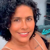 Aline2556's Profile Pic