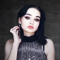 little__monsterr's Profile Pic
