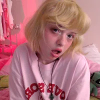 KatieMelone's Avatar Photo