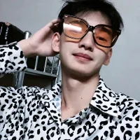 XHR001 Gambar Avatar