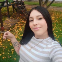 Debora_Os's Profile Pic