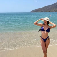 karla_hot_02's Avatar Pic