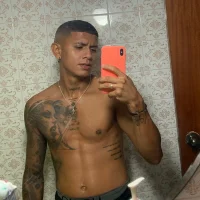 Alexm21's Profile Pic
