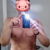 Hotboy18x6 model avatar