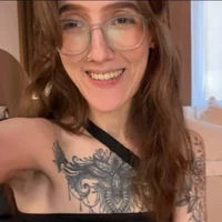 Slika avatara modela lolami_