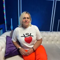 Iris_Infinity's Profile Pic