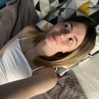 Nicole_Hiets' Avatar Pic