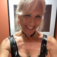 AuroralEve42's Avatar Pic