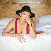 julietacollins Profilový obrázek