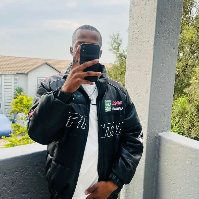 Foxfires profile photo