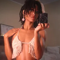 QueenYembo69's Avatar Pic