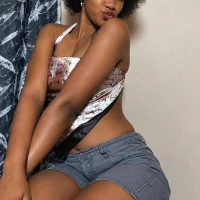 Naughty_ebony_doll avatar - live cam performer on MySuperHot