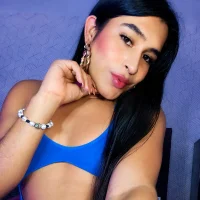 Selena_fox24 Adlı Modelin Avatarı