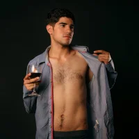 tommy_badboyy's Avatar Pic