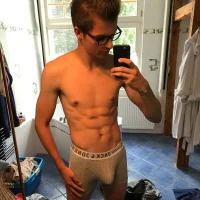 randomguy1998's Profile Pic