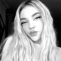 elsacharming's Profile Pic