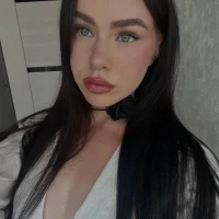 ArianaKisses's Profile Pic