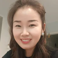 Leila_E avatar - live cam performer on MySuperHot