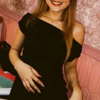 Rosellle's Avatar Pic