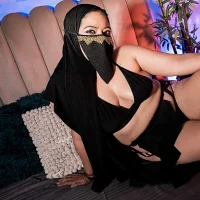 zainab__'s Profile Pic