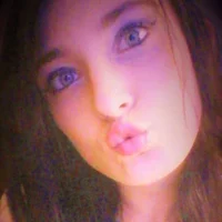 shania1002's Profile Pic