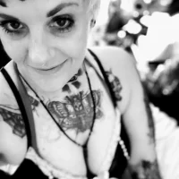 Hunniebunnie78's Avatar Pic
