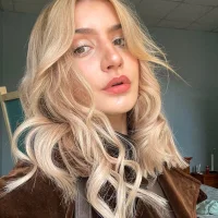 LizzyCumm 头像图片