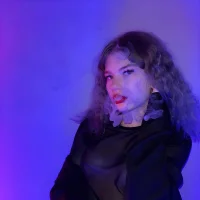 EvelynWilmor's Avatar Pic