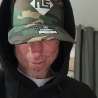 kmeout's Profile Pic