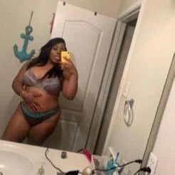 prettlovely14 live cam profile